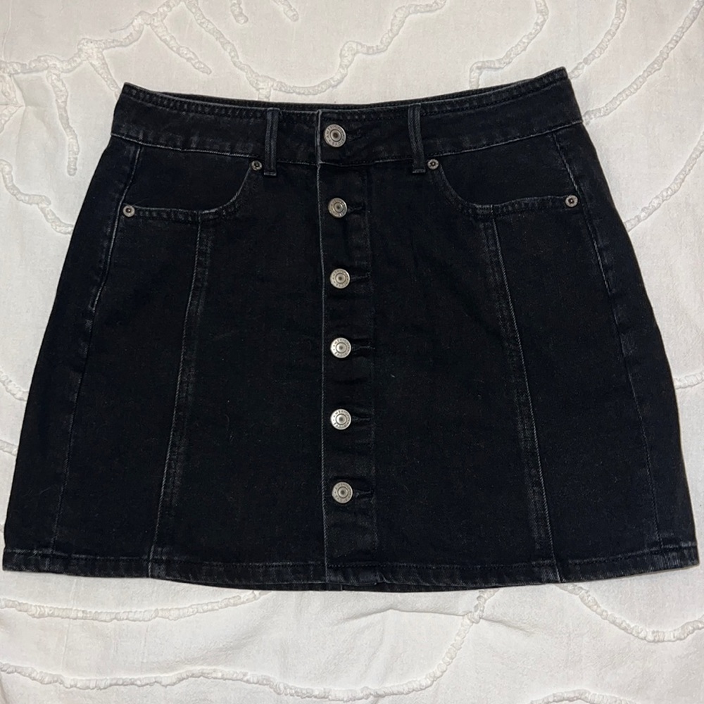 American Eagle Black Button Down Skirt